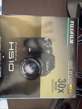 Fujifilm FinePix HS10 Black Camera Box with 30x Zoom Artwork